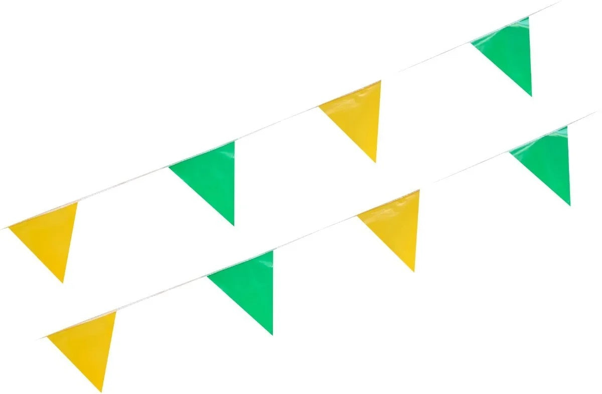 Tira de banderines triangulares intercalados en colores amarillo y verde limón con guía de rafia blanca, ideal para decoración de eventos, fiestas temáticas, tiendas, exposiciones, y más. Material plástico, largo total de 50m, apto para exteriores. Tira de banderines triangulares intercalados en colores amarillo y verde limón con guía de rafia blanca, ideal para decoración de eventos, fiestas temáticas, tiendas, exposiciones, y más. Material plástico, largo total de 50m, apto para exteriores.